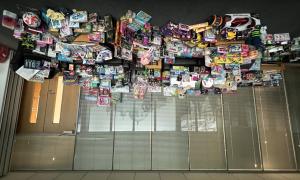 Large pile of a mixture of children's toys and games